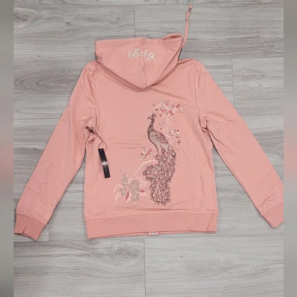 Set - Picture 2 of 3